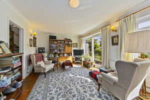 Reception Room- click for photo gallery